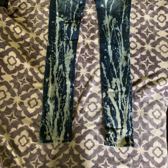 Jeans - Picture 3 of 5